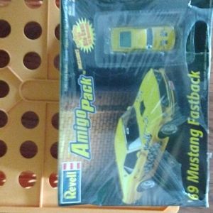2005 Revell amigo pack 69 mustang fastback